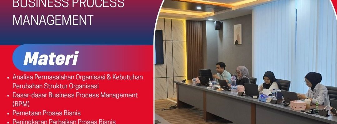 Biru Dan Putih Modern Pelatihan Data Analis Instagram Post
